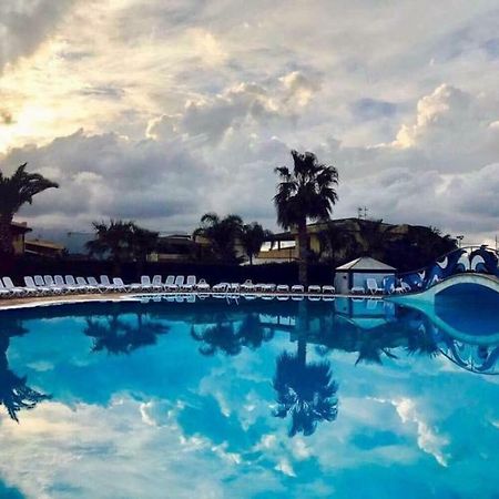 Mare Luna Village Кампофеліче-ді-Роччелла Екстер'єр фото
